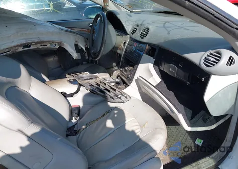 2004 Mercedes-Benz Clk 320 z USA, uszkodzony, nr VIN WDBTK65G04T014774